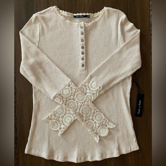 Doe & Rae Tops - Doe & Rae boho blouse size L